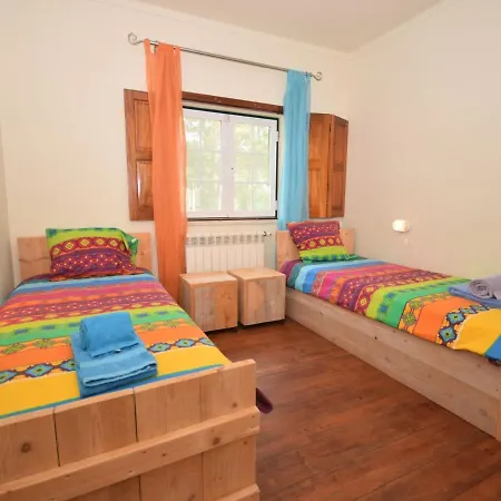 Villa Luxurious In Caldas Da Rainha With Swimming Pool Salir de Matos