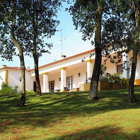 Luxurious In Caldas Da Rainha With Swimming Pool Salir de Matos